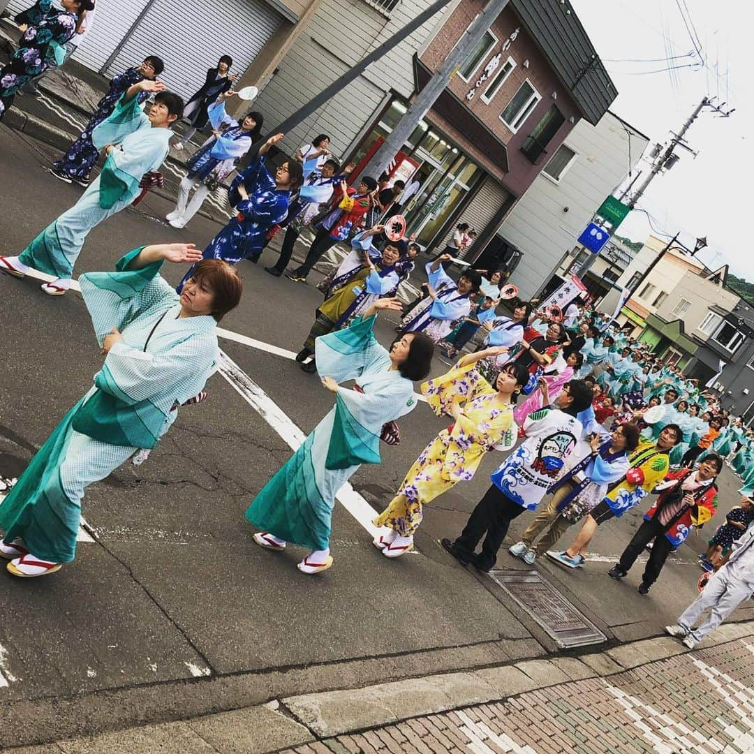 アンジェラ佐藤さんのインスタグラム写真 - (アンジェラ佐藤Instagram)「ビーフ天国まるっと黒松内 前夜祭なう。  #黒松内 #ビーフ天国まるっと黒松内 #小間旅館 #ご飯が美味い #前夜祭 #私の燈篭発見 #めんこい子との出会いがあったり #楽しい #明日は本祭 #みんな私の大食いバトル見に来てね」7月27日 22時28分 - angela_satou