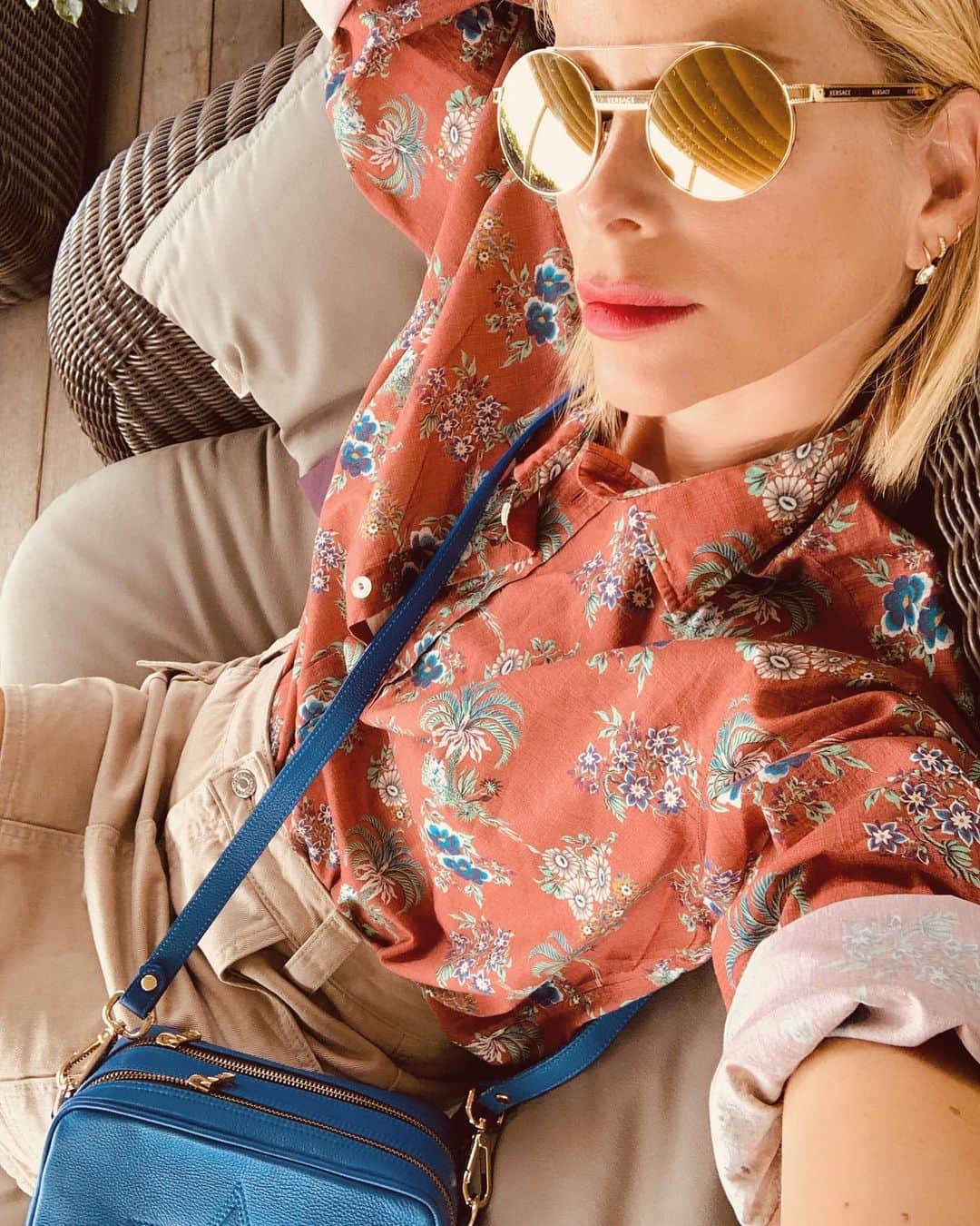 Alessia Marcuzziさんのインスタグラム写真 - (Alessia MarcuzziInstagram)「Mood #ceraunavoltaahollywood 🤟」7月27日 22時56分 - alessiamarcuzzi