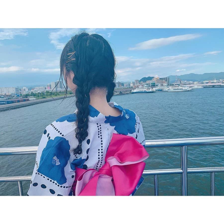 石田千穂さんのインスタグラム写真 - (石田千穂Instagram)「． 夏休みデートフェス ありがとうございました！ 浴衣も髪の毛もタピオカみたいで 最先端でした(？) かき氷はいちごに練乳マシマシ ． #夏休み #デート #フェス 🌻 #浴衣 #浴衣ヘア #三つ編み  #夏祭り #花火大会 #かき氷 #STU48 #石田千穂」7月27日 23時22分 - chiho_ishida