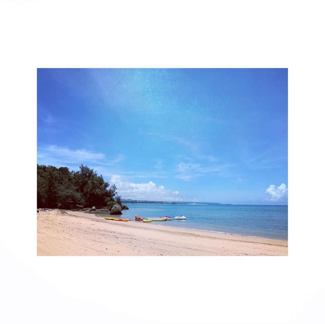 真樹麗子さんのインスタグラム写真 - (真樹麗子Instagram)「マリンスポーツも、楽しかった♡ 🚣‍♂️🏄‍♂️🌊✨ #thehiramatsuhotelsandresortsginoza #hiramatsuhotels_ginoza  #沖縄#宜野座#マリンスポーツ @happinessmarinclub  #バナナボート最高🍌 #カヤックツアー🚣 でほっこり #bbqおいしかった😍  #キングタコス金武本店 #タコス🌮美味しい #タコライスも美味でした  #時間を味わう休日  #無限を感じられる場所 #最高の夏休みをありがとう #沖縄が大好きになりました#真樹麗子の旅gram」7月27日 23時31分 - makiofficial_0718