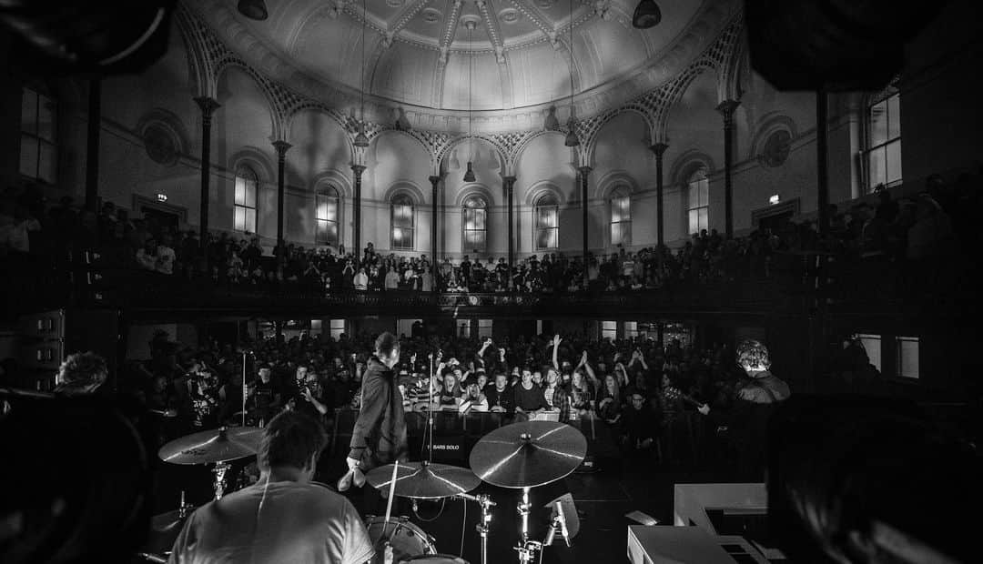 リアム・ギャラガーさんのインスタグラム写真 - (リアム・ギャラガーInstagram)「Hackney Round Chapel, June 2019 ⁠⠀ 📷 Charlie Lightening」7月28日 0時04分 - liamgallagher