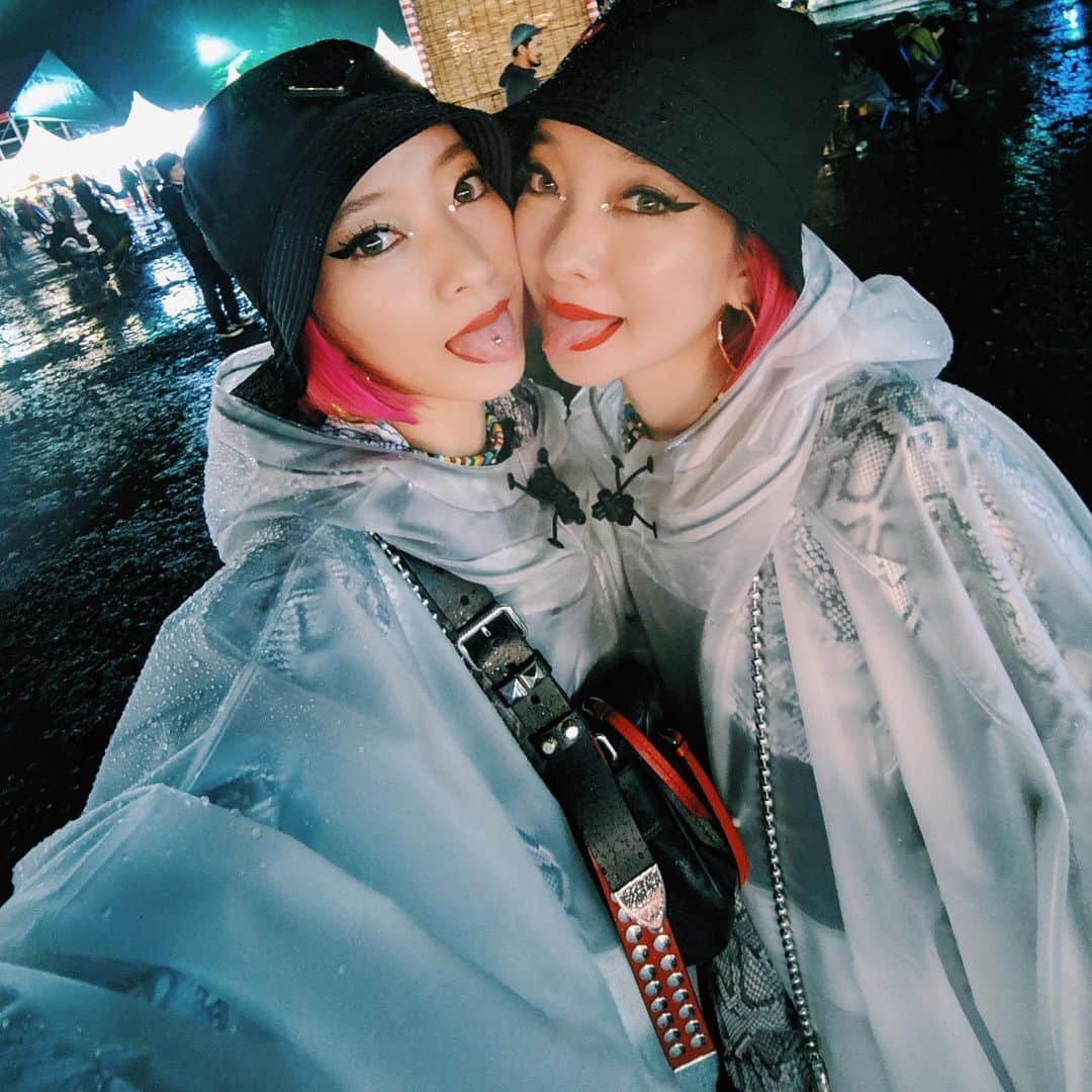 AYAさんのインスタグラム写真 - (AYAInstagram)「〰️お久し振りのFUJI ROCK〰️ @fujirock_jp  Google pixelの夜景モードで 夜でも写真撮るのが楽しいナ。❤︎ #Googleのスマホ #pixelで撮影」7月28日 0時12分 - ayaxxamiaya