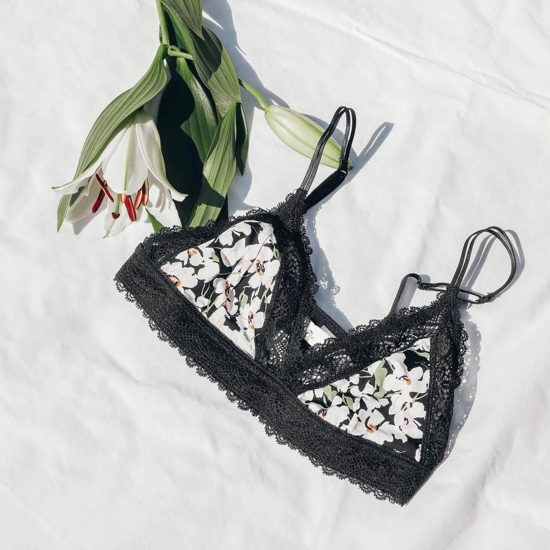 Target Styleのインスタグラム：「Bralettes so pretty you won’t want to hide them. 🌸 Click the link in our bio for more #Auden.」