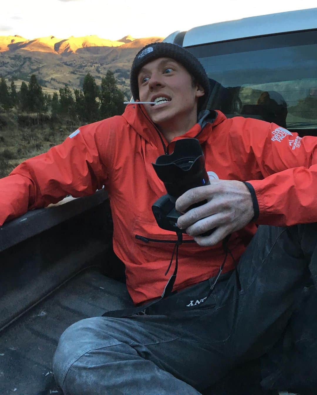 ニーナ・ウィリアムズさんのインスタグラム写真 - (ニーナ・ウィリアムズInstagram)「Peru Final Expedition Status: Medium. We lived at altitude, bolted fresh limestone, and romped up steep, unknown terrain. We got stomachaches, got lost, got snowed on. We went without running water on several occasions and overdosed on Star Mix gummies. We made new friends, @cocorsirvas @diana.alexia.gomez 🤗 and experienced the beauty of Quechua culture through wide smiles and grateful handshakes. Most importantly, we operated as a team 👯‍♀️👯‍♂️ I’m stoked that my first @thenorthface trip was shared with @emilyaharrington @honngy @jacopolarcher @jonglassberg @joshuauhl 💛💛 You guys taught me a lot. I’m sad it’s over but I’m already looking forward to the next one. Just need to enjoy a few hot showers beforehand 😜😜 @thenorthface_climb 🙏🏻🙏🏻 #PituMarca #Peru #climbing」7月28日 0時51分 - sheneenagins