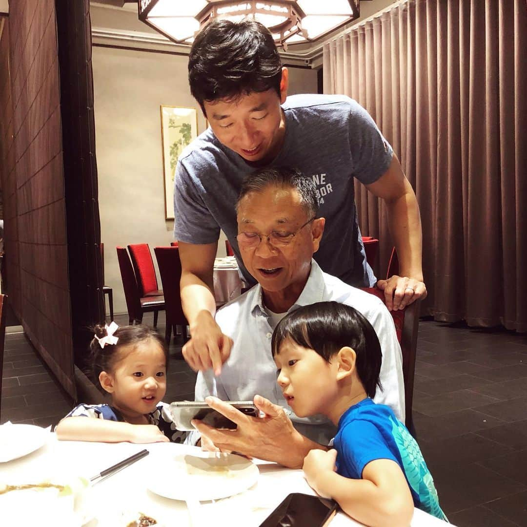 ソニア・スイさんのインスタグラム写真 - (ソニア・スイInstagram)「#familytime」7月28日 0時58分 - suitangtang