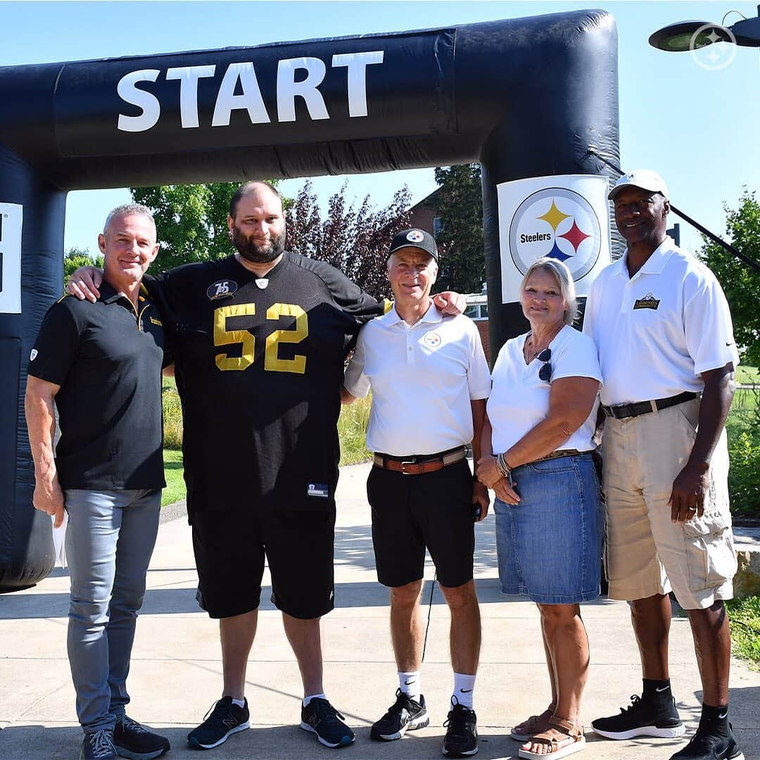 ピッツバーグ・スティーラーズさんのインスタグラム写真 - (ピッツバーグ・スティーラーズInstagram)「A walk to honor a legend.  This morning, we held the 3️⃣rd annual #Steelers Charity Walk to benefit the Chuck Noll Foundation for Brain Injury Research.」7月28日 1時12分 - steelers