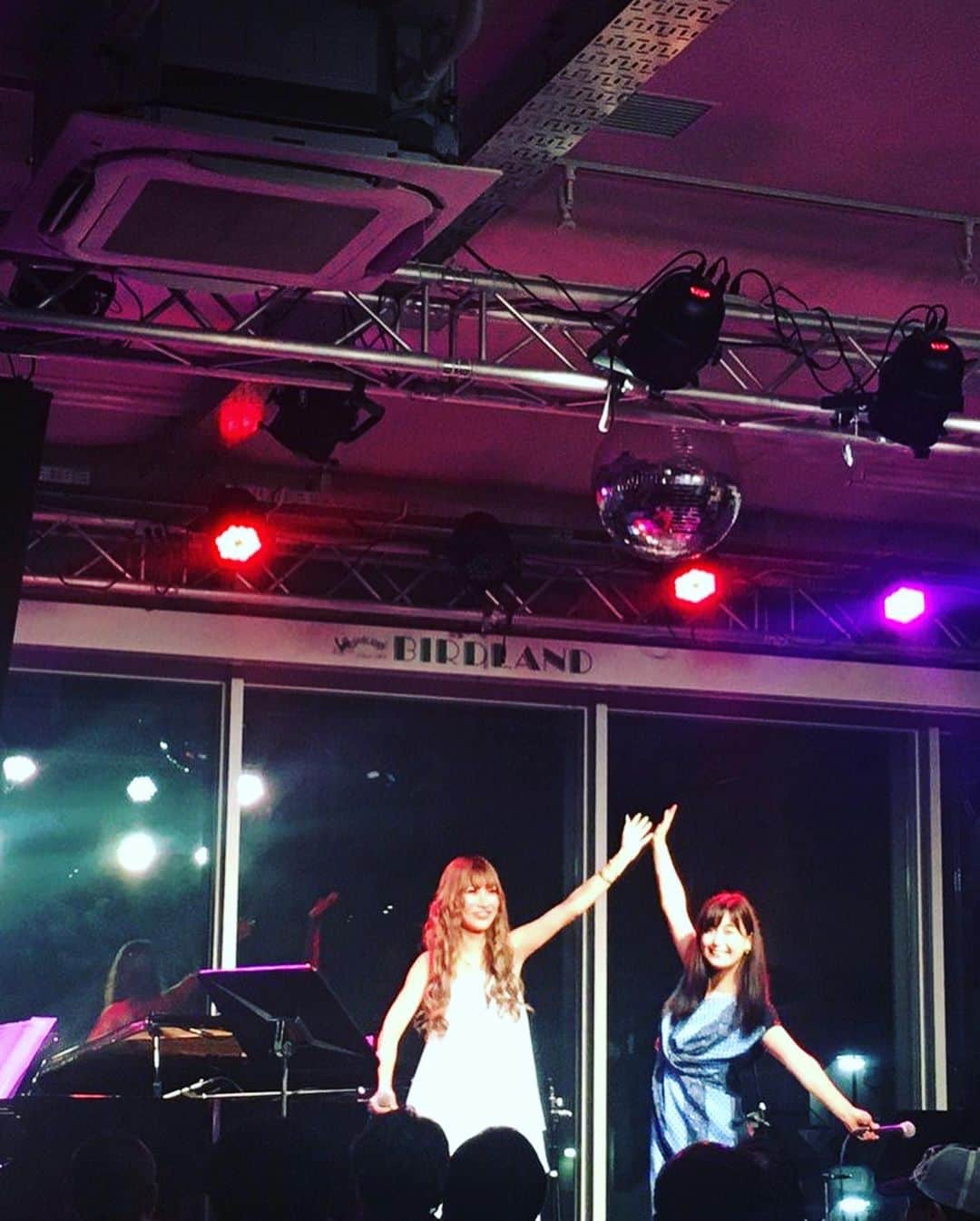 AIKAさんのインスタグラム写真 - (AIKAInstagram)「. 7/22(月) #ミルジェネ #美女と美女と野獣  平方元さんによる ピアノ生演奏でのライブ🎤 . ●room/WHITE JAM ●kiss~恋に落ちて/MAY'S ●ソラアイ/Every Little Thing ●奇跡 feat.宏実/CIMBA ●瞳をとじて/平井堅 . ●Beauty and the beast.  来て下さった皆様、お友達 ありがとうございました❤ . これにて私の繁忙期終わり!! . . . #aika  #live  #ライブ  #平方元  #六本木  #birdland  #ピアノ生演奏  #milkypopgeneration」7月28日 1時48分 - aika_honmono