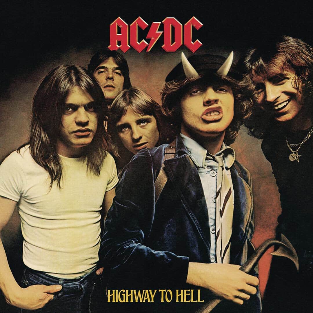Revolverさんのインスタグラム写真 - (RevolverInstagram)「July 27th is a good day. All released on this date: @ACDC’s ‘Highway to Hell’ (1979), @Metallica’s ‘Ride the Lightning’ (1984) and @AvengedSevenfold’s ‘Nightmare’ (2010).」7月28日 2時04分 - revolvermag