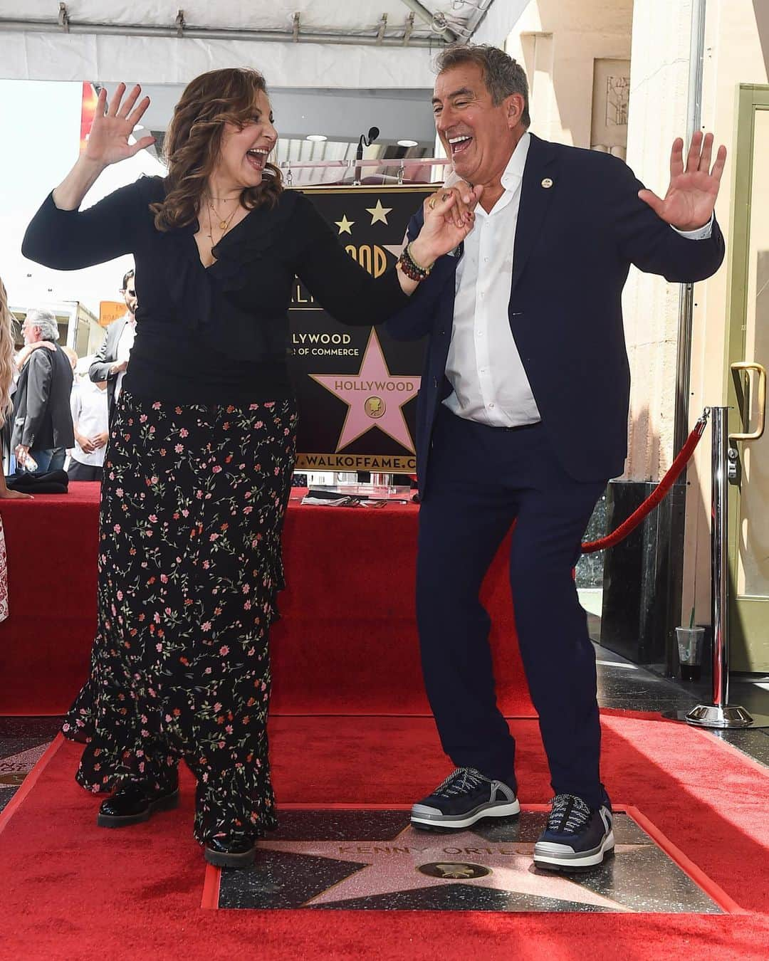 ケニー・オルテガさんのインスタグラム写真 - (ケニー・オルテガInstagram)「Not only did I receive a Star on the Hollywood Walk of Fame, I got to dance on it with 2 of my favorite people in this world! This is me tapping away with My long time crush, the incredibly beautiful and talented, Kathy Najimy.  #hocuspocus #sisteract #disneydescendants and so much more! 😍」7月28日 2時12分 - kennyortegablog