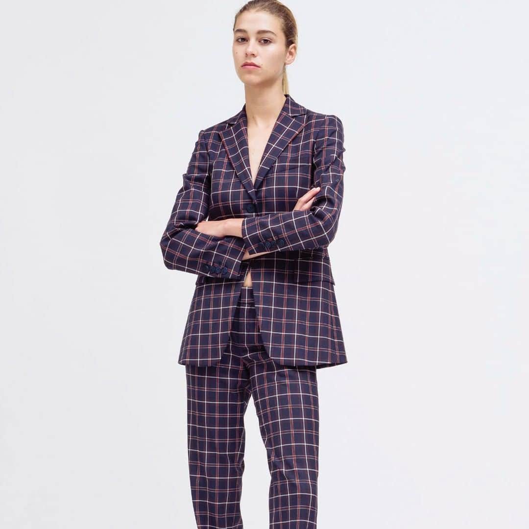 ストラネスさんのインスタグラム写真 - (ストラネスInstagram)「Find this check pattern suit with a matching vest on strenesse.com⁠ ⁠ #strenesse #fashion #style #ootd #photooftheday #cool #suit #work #office #Saturday #weekend⁠」7月28日 2時40分 - strenesse