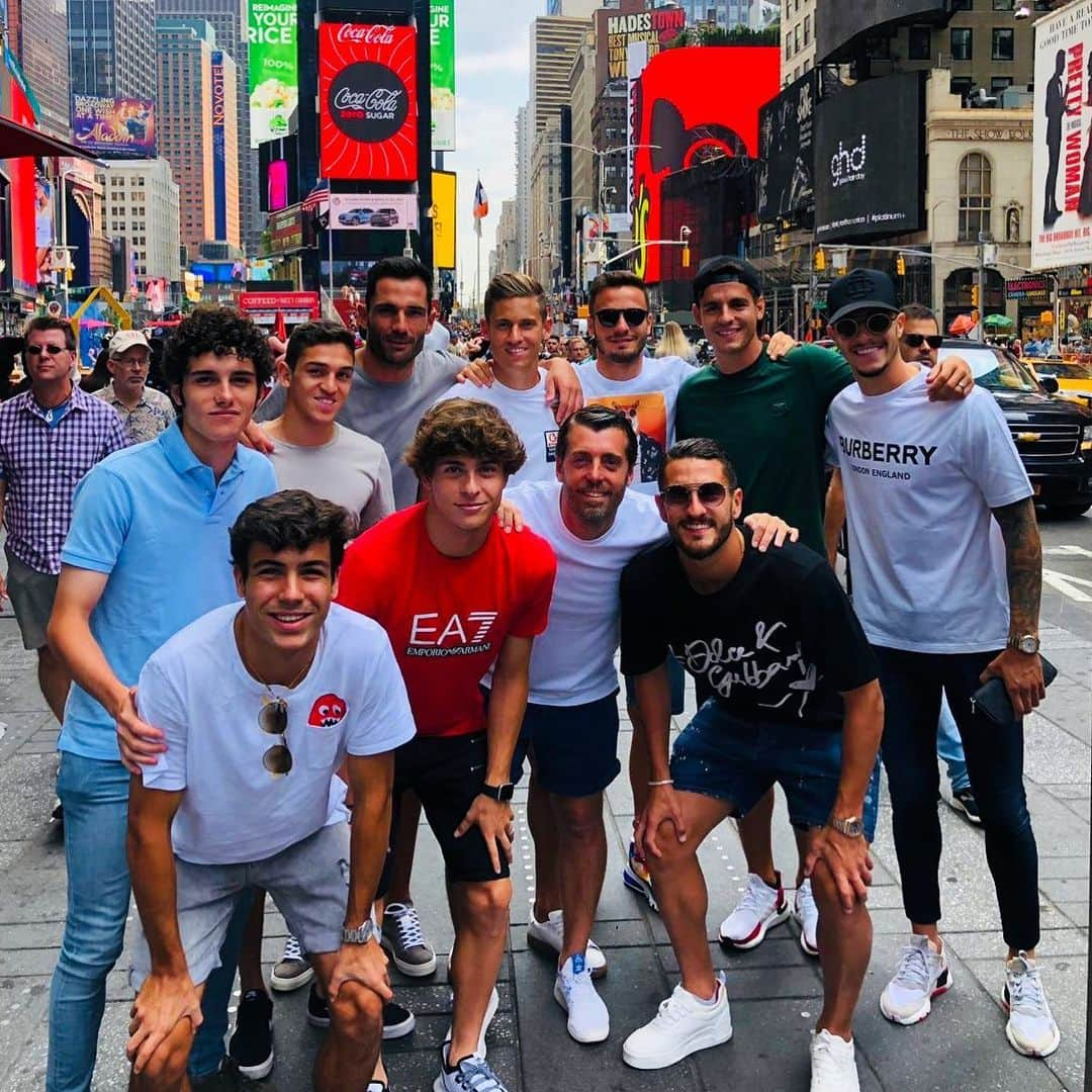 アントニオ・アダンさんのインスタグラム写真 - (アントニオ・アダンInstagram)「New York City!! 🗽🏙」7月28日 2時33分 - antonioadan13