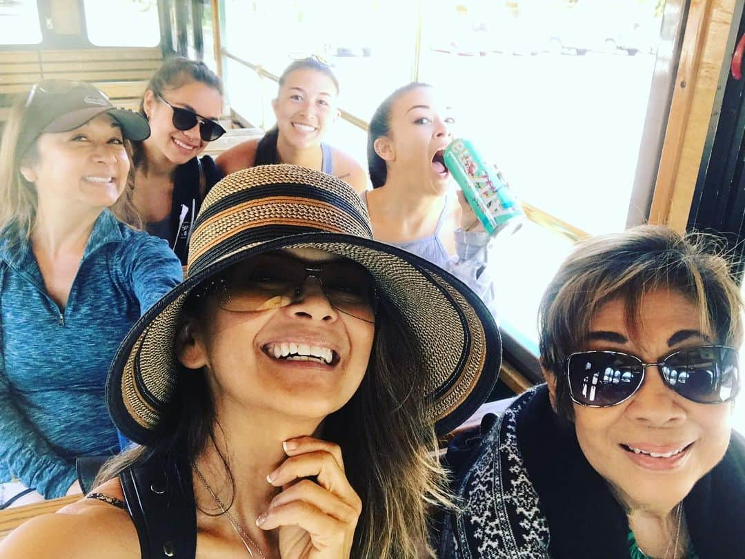 ニア・ピープルズさんのインスタグラム写真 - (ニア・ピープルズInstagram)「The Peeples girls take #mammoth by storm. #family #girlsdayout #sisters #love #joy #gratitude」7月28日 2時38分 - niapeeples