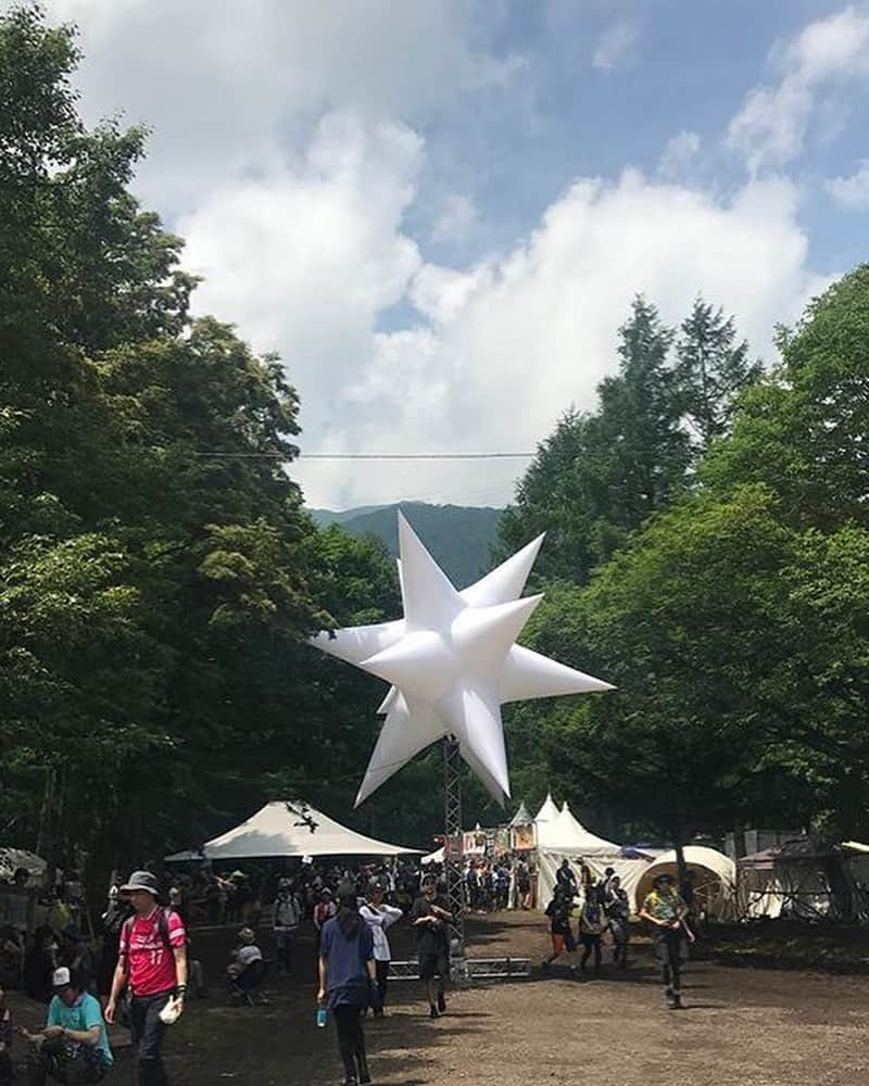 InterFM897さんのインスタグラム写真 - (InterFM897Instagram)「7/26（金）﻿ InterFM897 FUJI ROCK SPECIAL 2019 ﻿  DJs: #ジョージ #Shaula #ジョー横溝﻿ ﻿and #ピーターバラカン」7月28日 2時42分 - interfm897