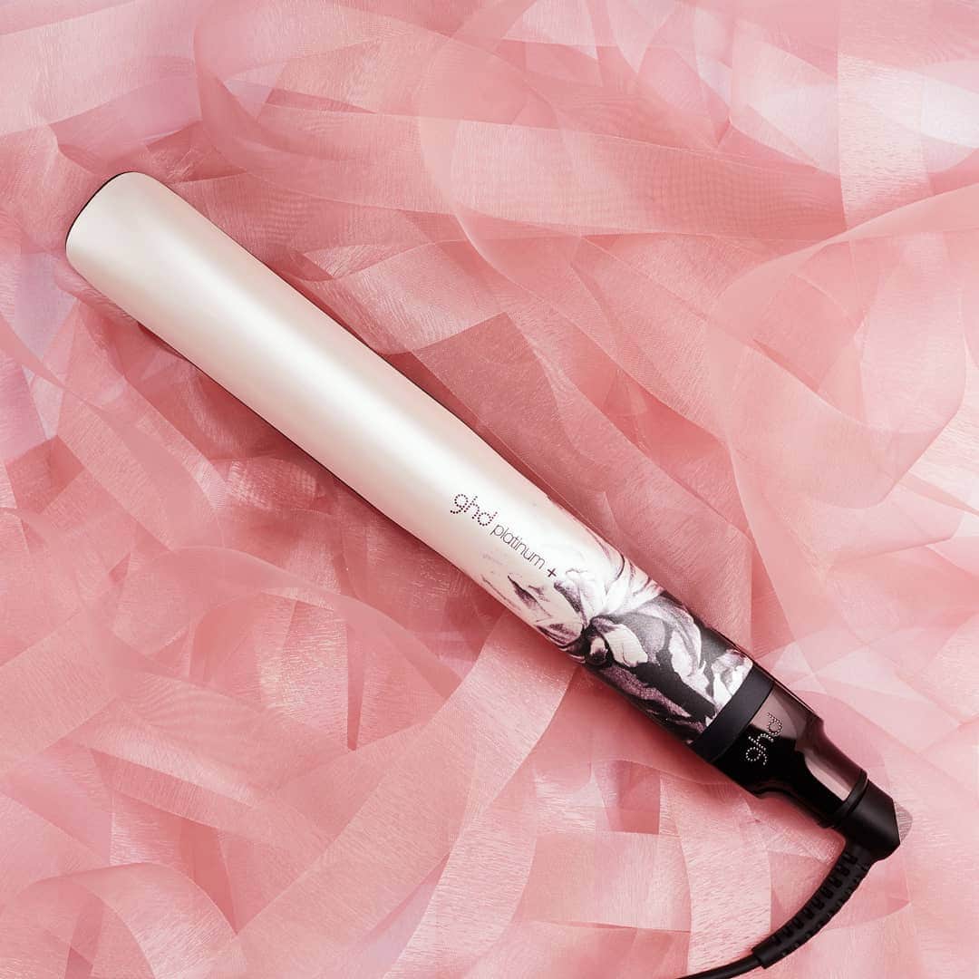 ghd hairさんのインスタグラム写真 - (ghd hairInstagram)「Tap to shop ✨ Help us raise £1million for breast cancer charities across the world in 2019 💗  For every styler sold, £10 will go to @breastcancernow in the UK or the @irishcancersociety 💗  #ghd #ghdhair #ghdpink #MyTattooMyStory #mastectomytattoos #tattoos」7月28日 3時00分 - ghdhair