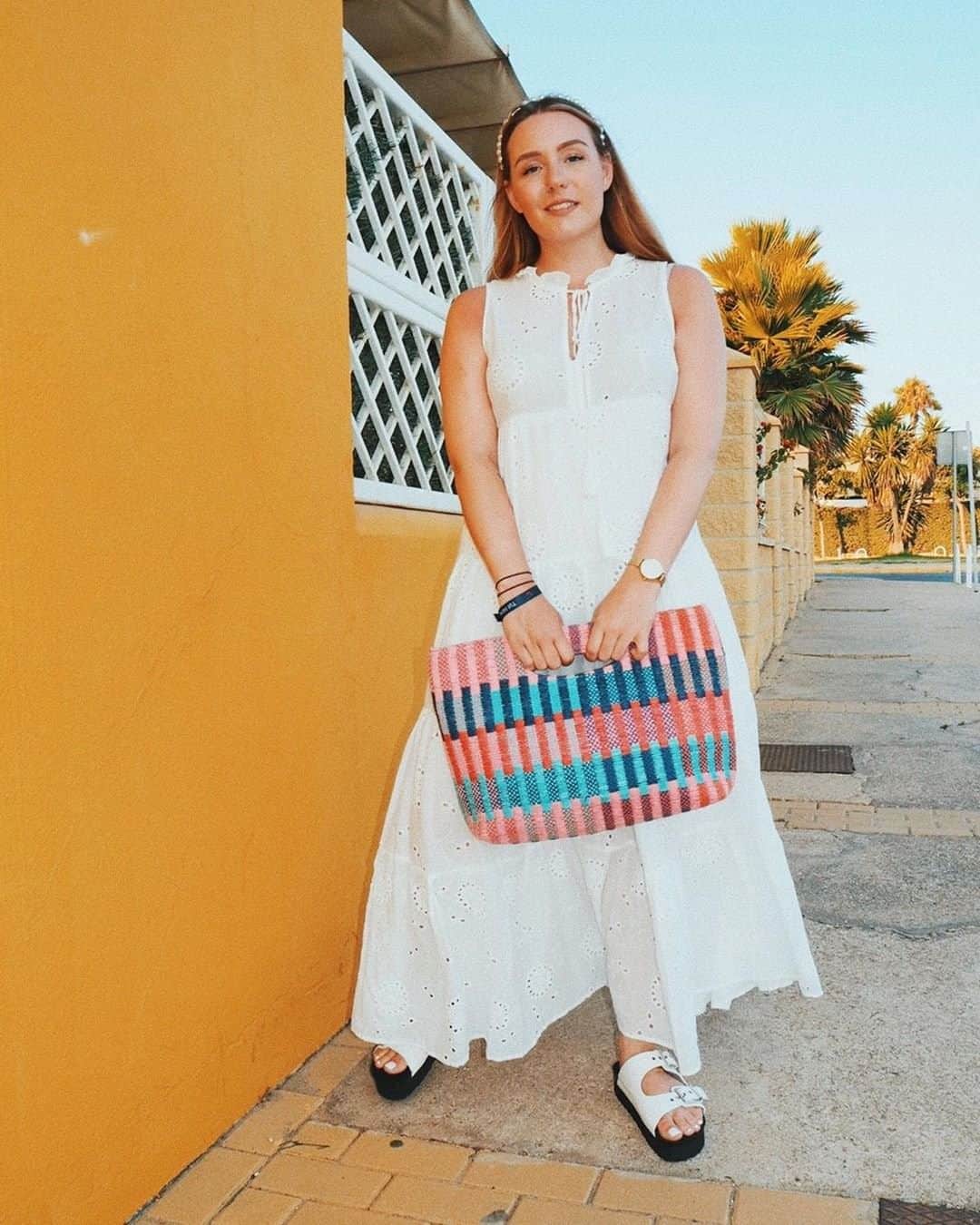アクセサライズのインスタグラム：「A dose of patchwork print adds a rustic twist to any look. Looking for the perfect tote for your travels? Shop the Paloma in the Accessorize sale now. 📷 @jodielouisemb Tap the link in the bio to shop the sale.  #Accessorize #Accessorizer」