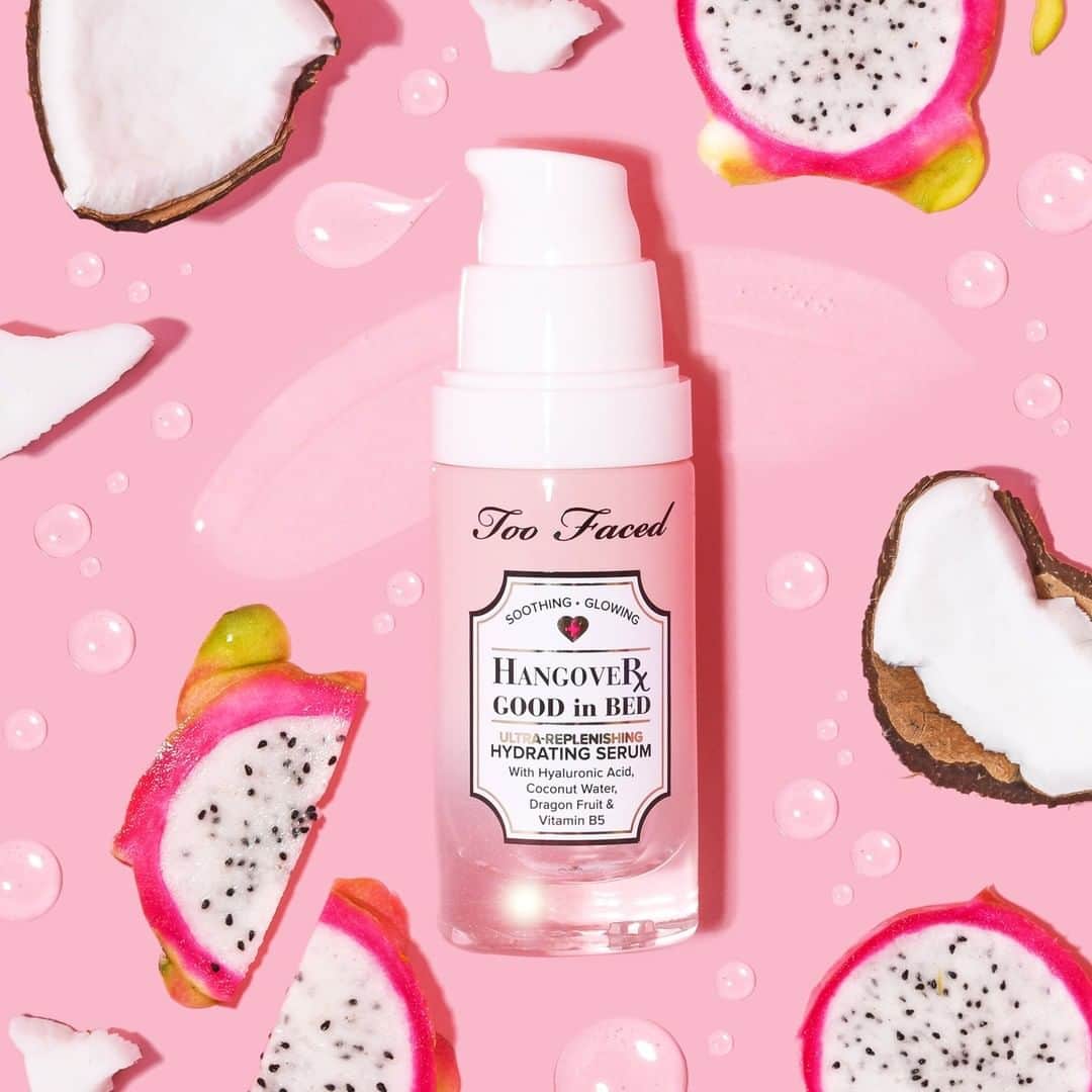 Too Facedさんのインスタグラム写真 - (Too FacedInstagram)「#ProTip❗For a RADIANT healthy looking glow, apply our Hangover Good in Bed Serum like you love your skin! 💖 We love to use a heart shaped upward motion on freshly cleansed skin. #tfhangover #toofaced」7月28日 3時01分 - toofaced