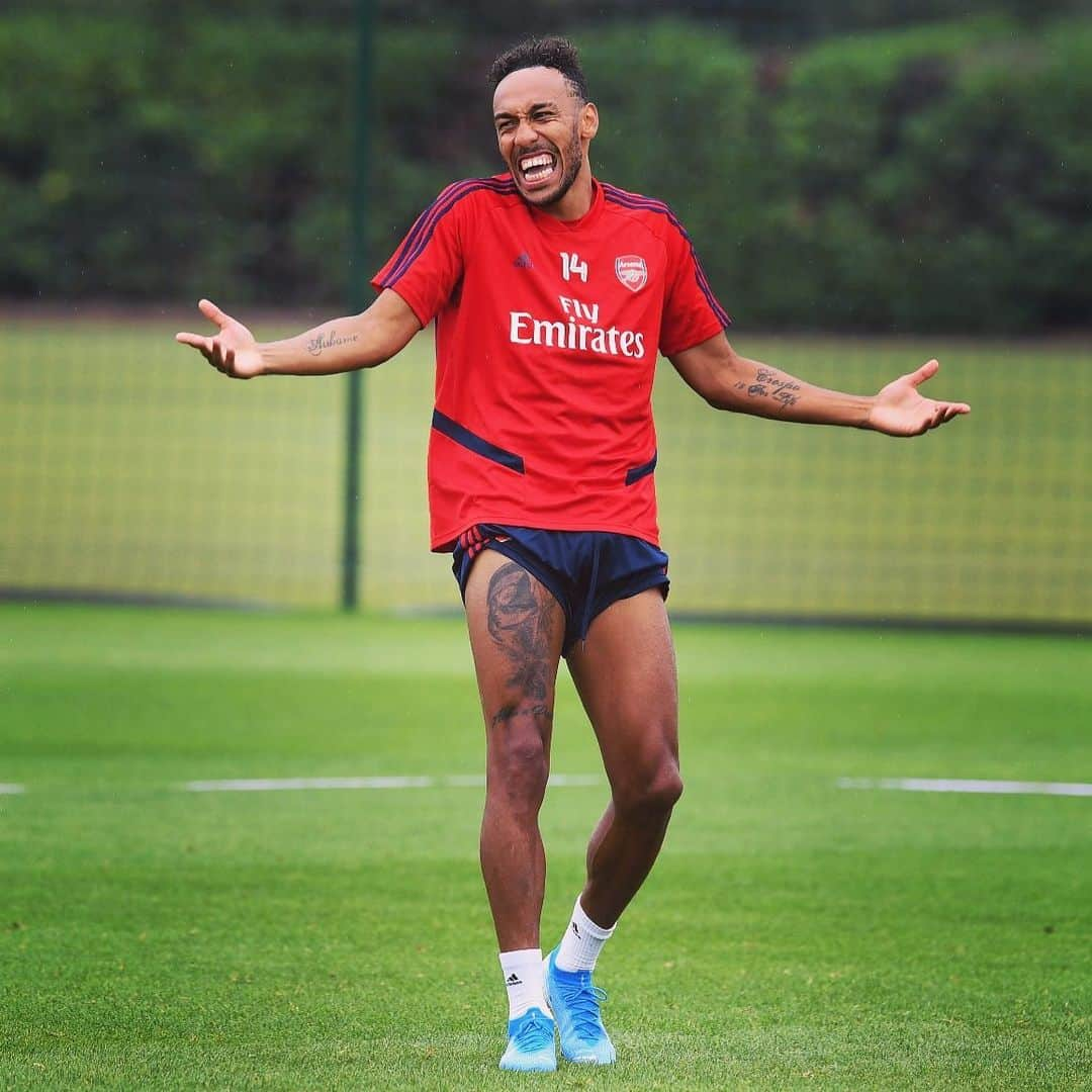 アーセナルFCさんのインスタグラム写真 - (アーセナルFCInstagram)「When you realise football is returning to #emiratesstadium tomorrow 😃  #arsenal #emiratescup #Aubameyang #preseason」7月28日 3時18分 - arsenal