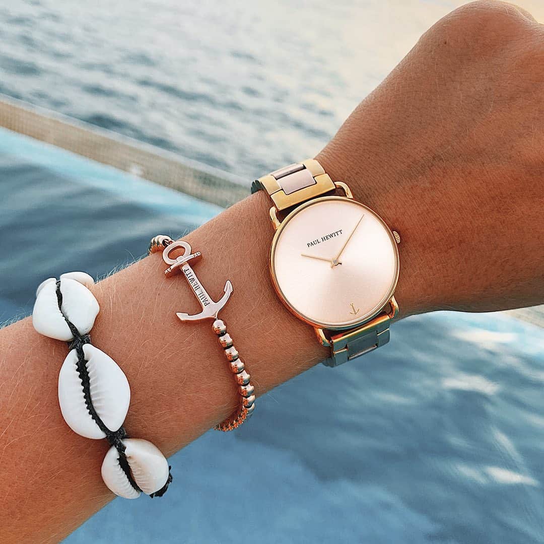 PAUL HEWITTさんのインスタグラム写真 - (PAUL HEWITTInstagram)「Any ocean lovers out here? 🌊 A beautiful maritime style by @fablable. 🐚⚓️ #getAnchored #paulhewitt #missocean #anchorspirit __ #maritime #bracelet #watch #watches #rosegold #gold #anchor #oceanlove #summerlook #style #inspiration」7月28日 3時36分 - paul_hewitt