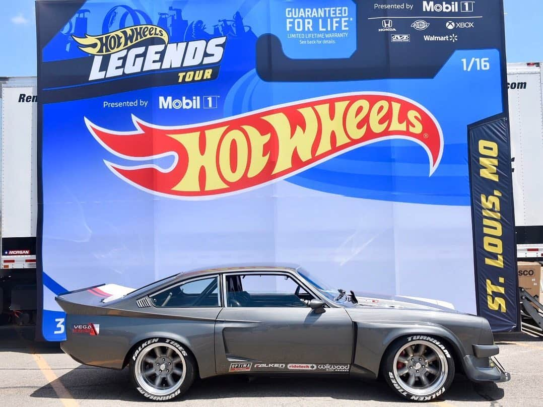 Hot Wheelsさんのインスタグラム写真 - (Hot WheelsInstagram)「STL brought the 🔥🔥 at the #HotWheelsLegends Tour, and Byron Burnham’s jaw-dropping 1975 Chevy Vega was an absolute scorcher! 🥵Congrats, Byron, we’ll see you and your sweet ride at SEMA 2019. And a huge thanks to all of the 4000 people who came out to represent St. Louis, MO, y’all are amazing 💙🧡 We’ll catch you next week in Dallas, TX. 🤠 . . . . #hotwheels #chevrolet #chevy #missouri #stl #stlouis @walmart @mechanix_wear @mobil1 @dickies @xbox @honda」7月28日 3時57分 - hotwheelsofficial