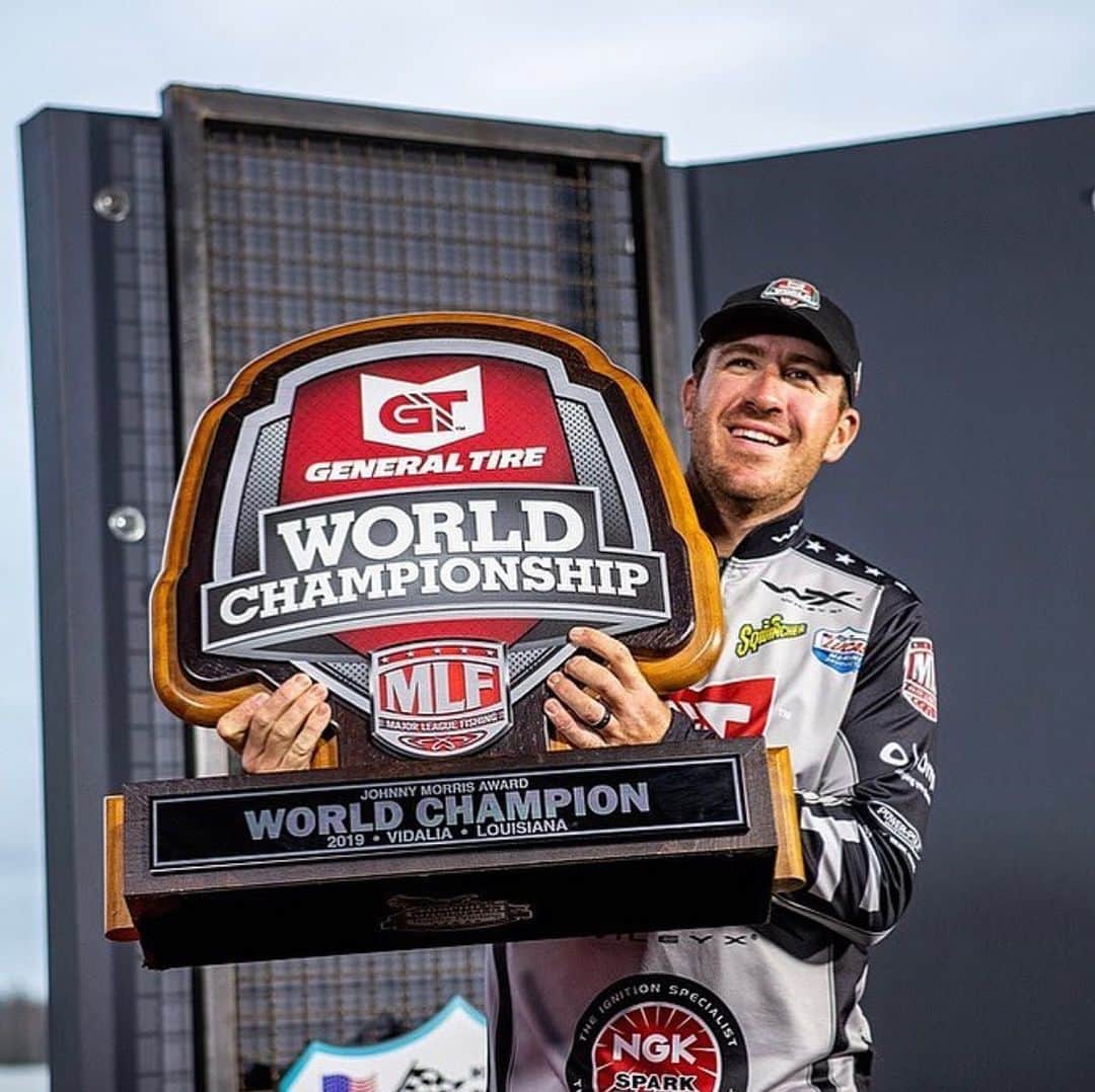 のインスタグラム：「Sheesh hammer!!! Doesn’t surprise me you’re on your way to goat status congrats bro! Show my boy @wheelerfishing some love y’all!!!」