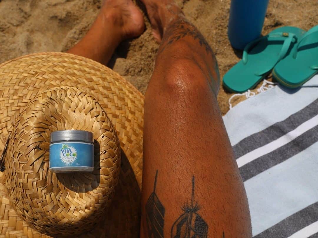 Vita Coco Coconut Waterのインスタグラム：「Hot dogs or legs」