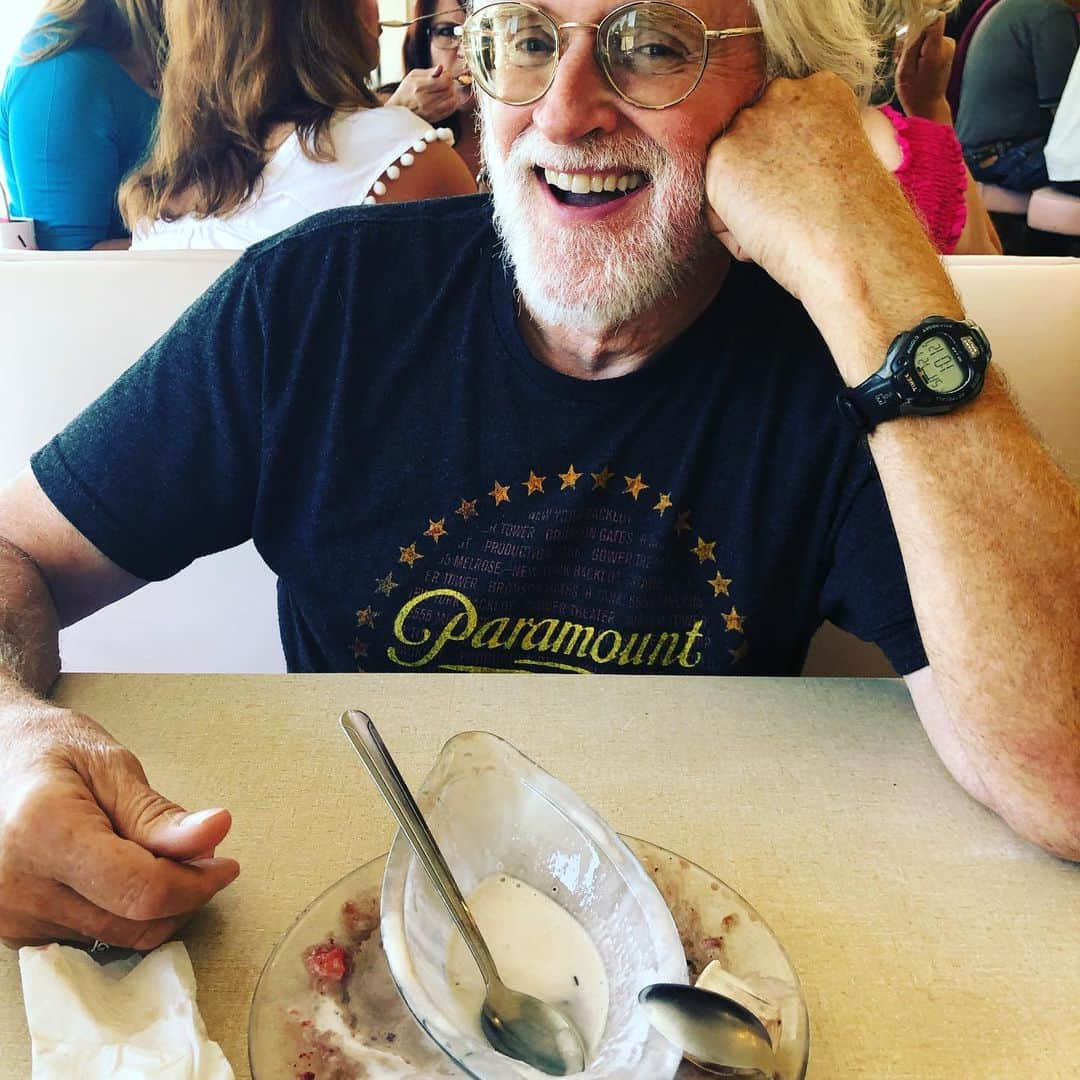 シーマス・デヴァーさんのインスタグラム写真 - (シーマス・デヴァーInstagram)「You don’t have to finish it, Dad. #70YearOldChild」7月28日 5時03分 - seamuspatrickdever