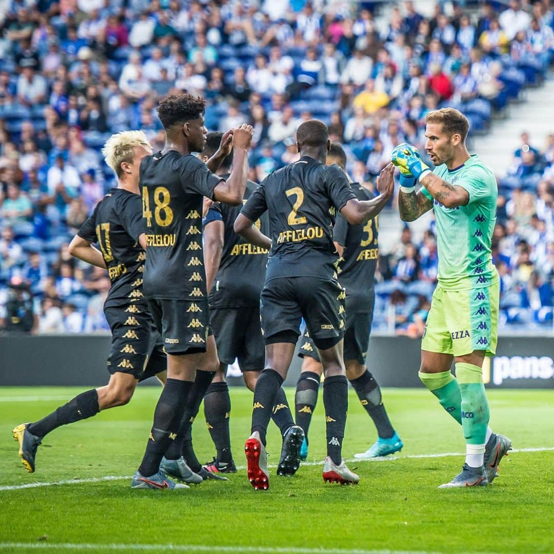 ASモナコさんのインスタグラム写真 - (ASモナコInstagram)「🔚 Fin de stage au Portugal 🇵🇹 sur une belle victoire face au FC Porto 1 à 0 👏👌👊 - ⚽️ @gelsondany77 (22') 🤚 Penalty (Alex Telles) stoppé par @benj_lecomte (62')」7月28日 5時05分 - asmonaco