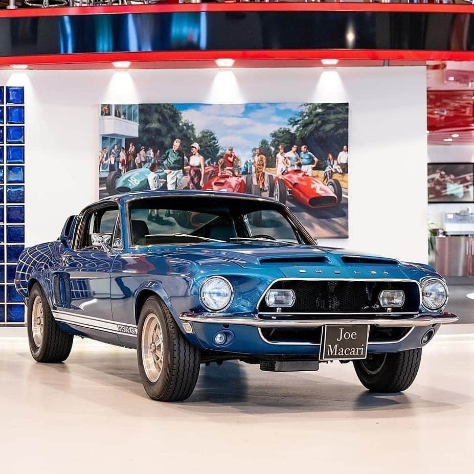 Classics Dailyさんのインスタグラム写真 - (Classics DailyInstagram)「1968 Shelby Mustang GT500 KR  _ Via: @joemacari #shelby #mustang #americanmuscle #musclecar  #classic #restomod #speed #vehicles  #cargram #carstagram #amazing_cars #fastcar #motors #engine #horsepower #musclecar #amazingcars」7月28日 5時17分 - classicsdaily