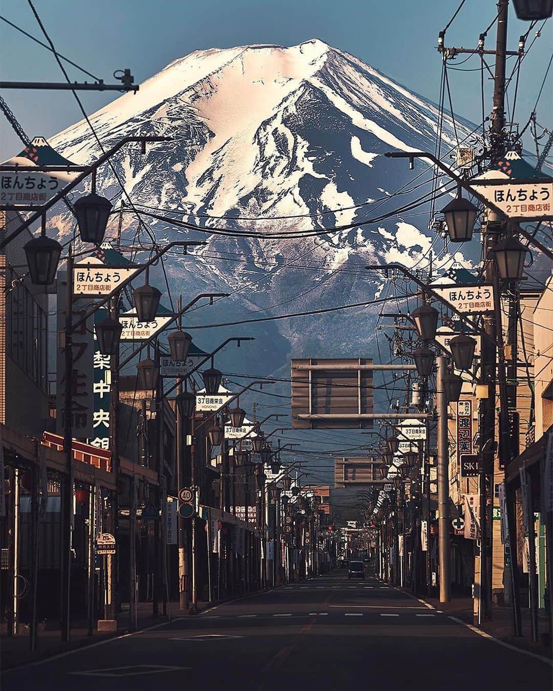 9GAGさんのインスタグラム写真 - (9GAGInstagram)「The amazing variety of sceneries is one of the reasons why you should visit Japan! Follow @voyaged to discover more reasons 😉 | By @daniilvnoutchkov - #voyaged #9gag」7月28日 15時51分 - 9gag
