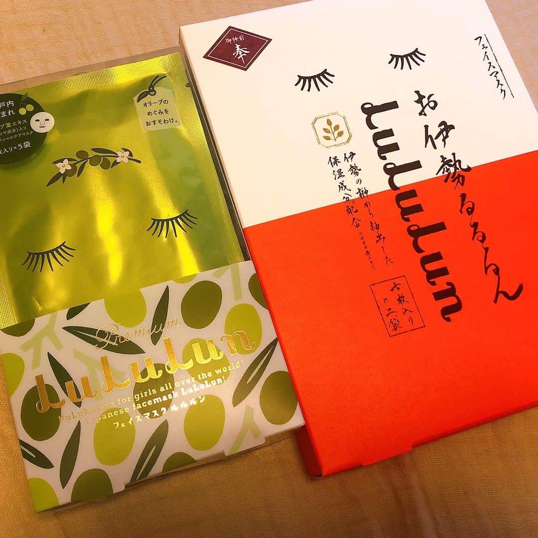 上田祥子さんのインスタグラム写真 - (上田祥子Instagram)「のんびりしながら、ルルルンのフェイスマスクでながらケア。たちまち潤いが甦ります。#ルルルン #lululunmask #フェイスマスク #シートマスク」7月28日 16時24分 - uedasachikoinsta