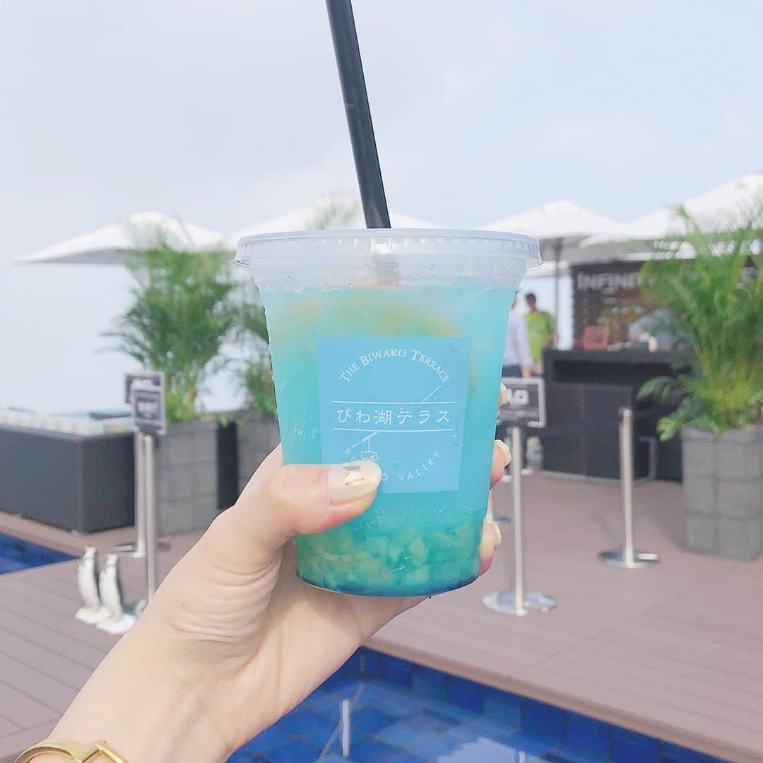 安中亜美さんのインスタグラム写真 - (安中亜美Instagram)「ㅤㅤㅤㅤㅤㅤㅤㅤㅤㅤㅤㅤㅤ びわ湖テラス🍹久しぶりにきたー😆 このドリンク美味しい💓 ㅤㅤㅤㅤㅤㅤㅤㅤㅤㅤㅤㅤㅤ 今日もふみたちと4人で遊んでるよ❤️ みんな昨日の海外デートVLOG見てくれたかな？ ㅤㅤㅤㅤㅤㅤㅤㅤㅤㅤㅤㅤㅤ #滋賀カフェ #びわ湖テラス #びわ湖バレイ #琵琶湖」7月28日 16時43分 - amitwinsworld