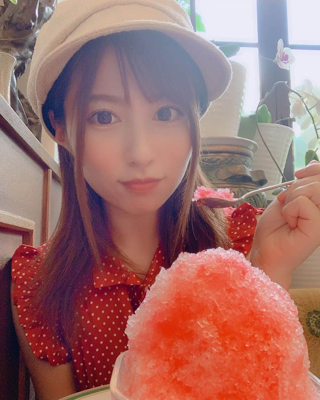 成瀬心美さんのインスタグラム写真 - (成瀬心美Instagram)「🍧 . . んぁーーーーん。 . . #かき氷 #いちご #箱根 #楽しい #旅行 #喫茶店 #instagram #instapic #instafood #instagood #followｍe」7月28日 16時46分 - coco3ndazo