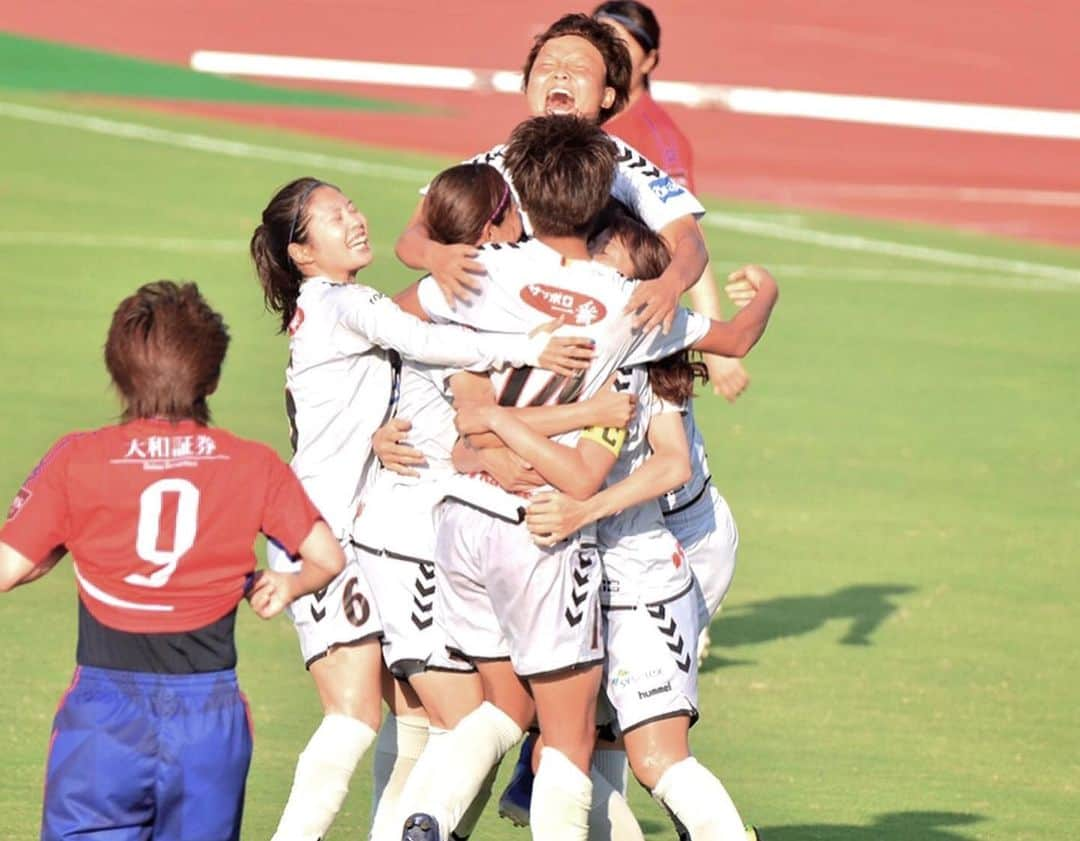 八坂芽依さんのインスタグラム写真 - (八坂芽依Instagram)「カップ戦⚽️準決勝2-1win！！ 暑い中、たくさんの応援ありがとうございました📣 決勝戦も、引き続き応援よろしくお願いします！ #inac神戸  #日ノ本OG」7月28日 9時23分 - yasakamei_28