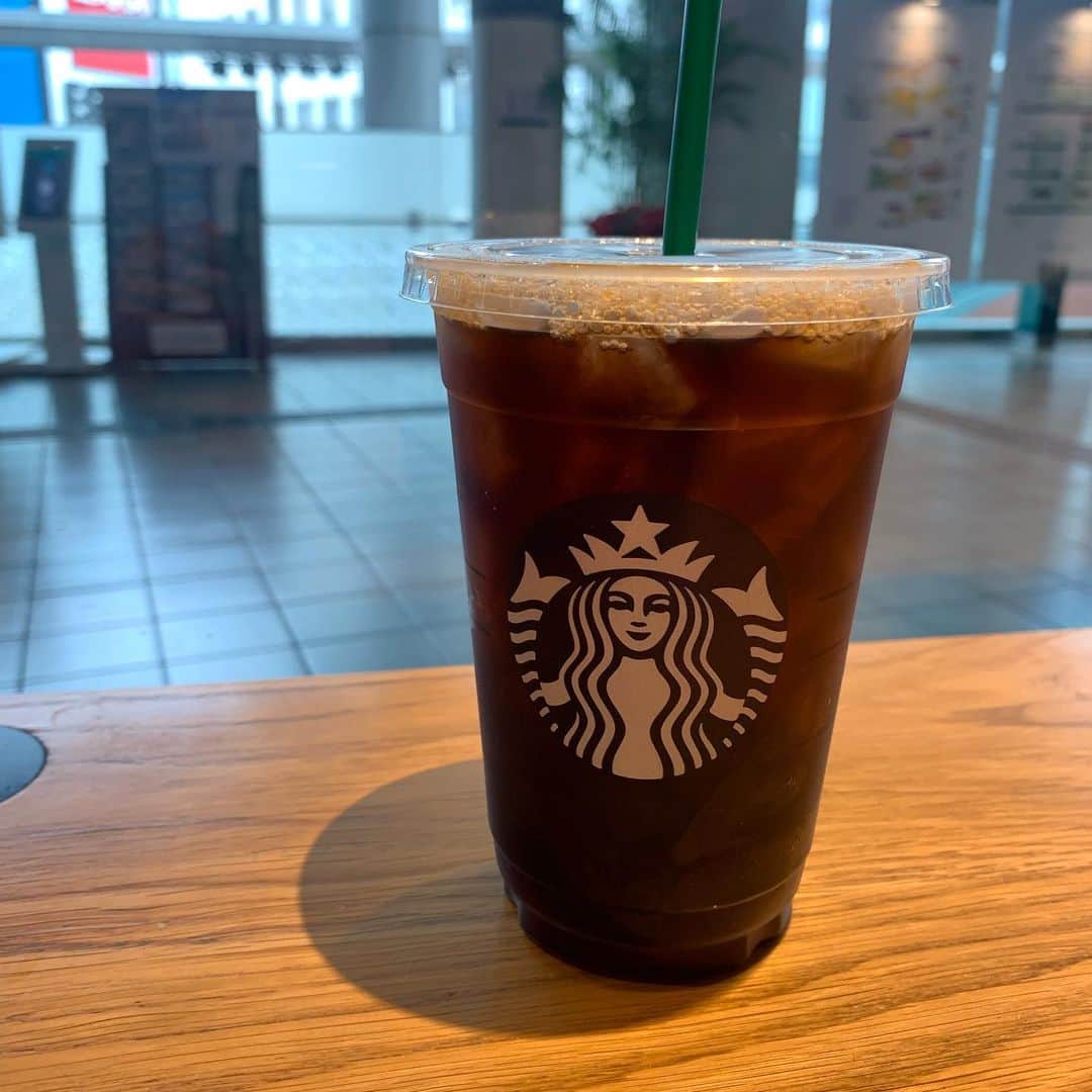 澤野大地さんのインスタグラム写真 - (澤野大地Instagram)「Venti for summer. #starbucks #coffee #icecoffee #summerday #これから勉強会」7月28日 9時19分 - daichisawano