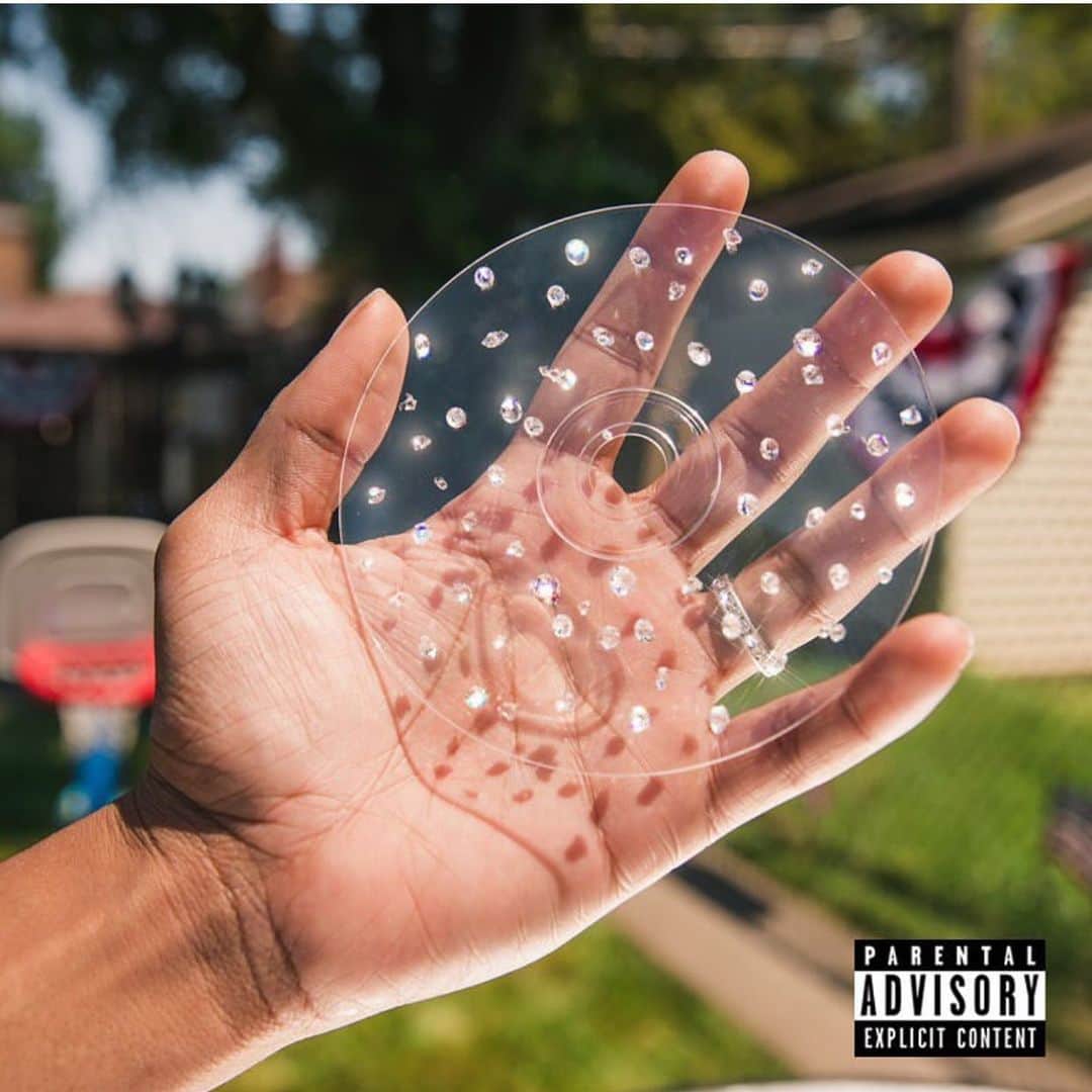 T.I.さんのインスタグラム写真 - (T.I.Instagram)「@chancetherapper OUT NOW‼️ Can’t wait to listen....」7月28日 9時19分 - tip