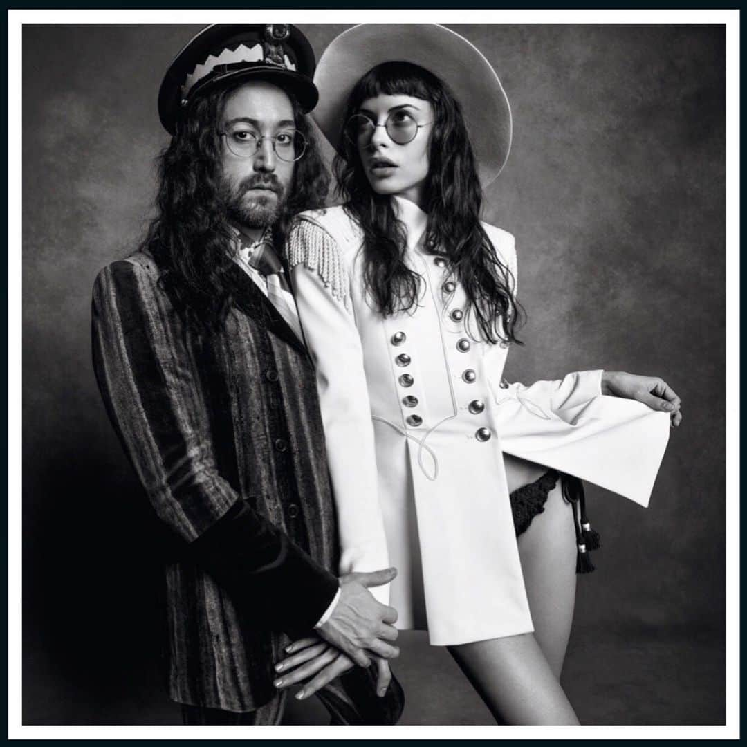 ショーン・レノンさんのインスタグラム写真 - (ショーン・レノンInstagram)「What an honor it was for us to be photographed by one of the coolest couples on earth @inezandvinoodh for @vogueparis ! (Pay no attention to my hands, I’m not sure what I was doin. I’m wearing cool threads by my mate @kyosukekunimoto btw!)」7月28日 9時32分 - sean_ono_lennon