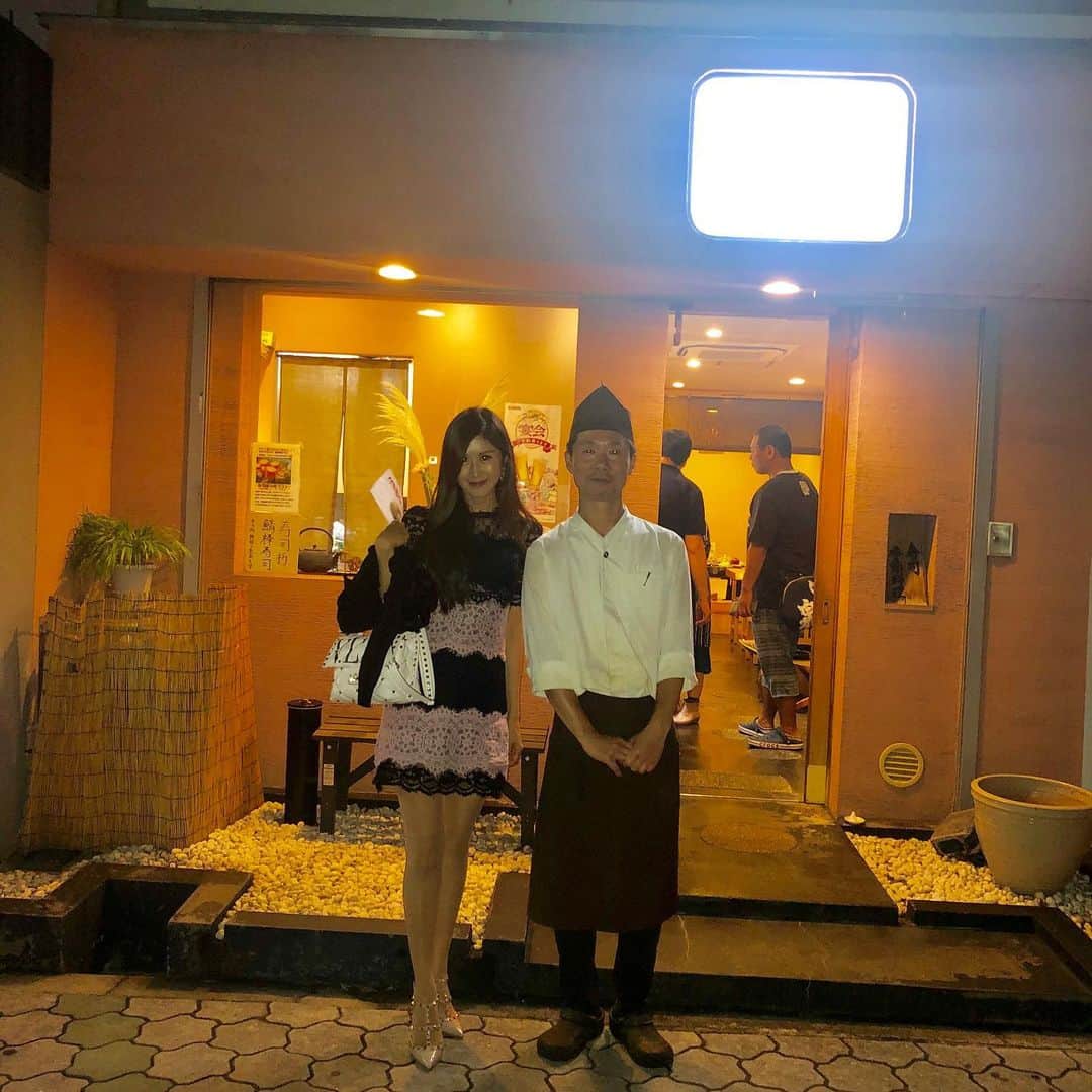 のインスタグラム：「日本酒の会にお誘い頂き行って参りました。 日本酒が大好きな私は全種類制覇✨ 昨日は三重県のるみ子の酒の酒蔵さんが来ておられ１つ１つ説明をして下さり日本酒の奥深さに魅力されっぱなしでした。開催場所は平野にあるお寿司屋さん『桃乃彩』 お料理がとても美味しかったので 又、個人的に寄せて頂きます✨ #日本酒#日本酒女子 #日本酒好きな人と繋がりたい#るみ子の酒 #寿司 #お鮨 #桃乃彩」