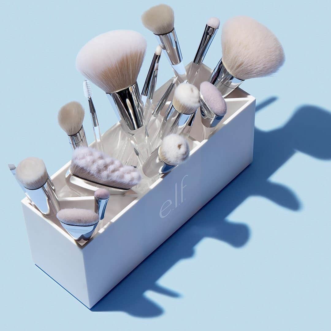 e.l.f.さんのインスタグラム写真 - (e.l.f.Instagram)「The Precision Brush Collection is the complete set of our top-selling brushes that are 100% vegan and cruelty free. What’s your favorite brush from this collection? ✨ #elfingamazing #elfcosmetics #vegan #crueltyfree」7月28日 10時43分 - elfcosmetics