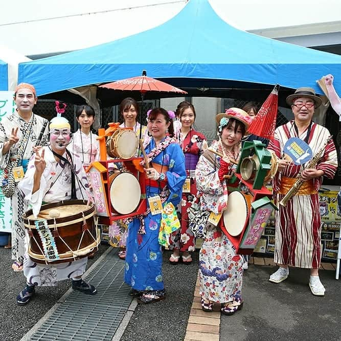 ザスパクサツ群馬さんのインスタグラム写真 - (ザスパクサツ群馬Instagram)「. 【高山眼科スペシャルマッチ開催✨】 . 昨日の #セレッソ大阪 U23戦 「#高山眼科スペシャルマッチ」開催🎶 . すっかりザスパ夏の風物詩となった、高山院長の激励挨拶をはじめ、高山眼科関係者、スタッフの皆様により試合前からたくさんのイベントを実施することができました！関係者の皆様、ありがとうございました！ . . #ザスパクサツ群馬 #thespa #高山眼科 #高山院長 #ザスパ浴衣デー #高崎チンドン倶楽部 #ゆもみくん #mottoザスパクサツ広め隊」7月28日 10時47分 - thespakusatsugunma_official