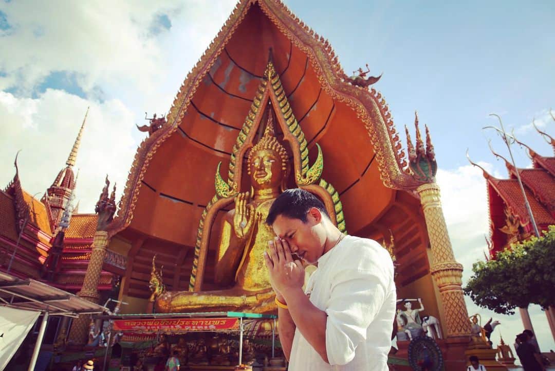 トニー・ジャーのインスタグラム：「Spiritual prayer !!!!」