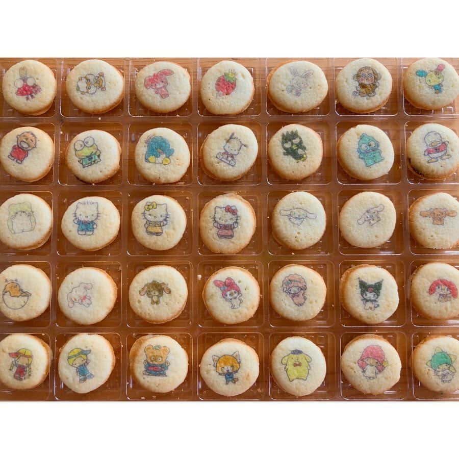 森千波さんのインスタグラム写真 - (森千波Instagram)「🍰🍡🍦🍬🍭🍫🍿🍧🍮🎂🍩🍪 . . . . . .  #sanrio#sweets#cute #サンリオ#お菓子#ハーモニーランド#宝箱」7月28日 11時01分 - 1000wave