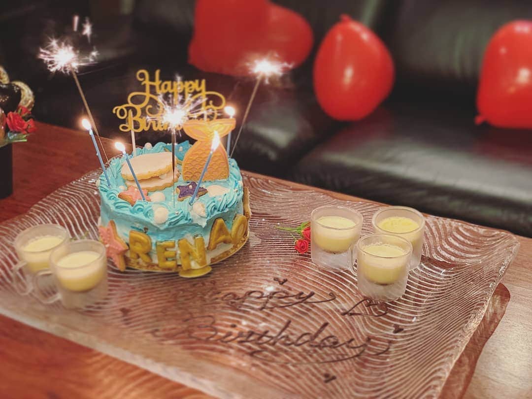 保坂玲奈さんのインスタグラム写真 - (保坂玲奈Instagram)「🎂 . かよさんが作ってくれたケーキが マーメイドっぽくて可愛すぎる🤤❤ . 美味しくいただきました💞 . . . #birthdaycake  #mybirthday」7月28日 11時16分 - __renao_0707