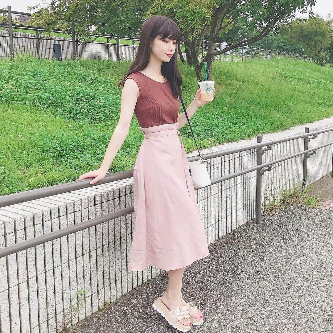 川子芹菜さんのインスタグラム写真 - (川子芹菜Instagram)「. . おはようございます☀ . 今日も島袋とボクシング🥊✨ ボクシングの時はサッと着替えられるようにワンピースで行ってる👗💞 . この服も実はワンピースなんだよね😳 みんなにビックリされる😂💪🏻 . . 靴もワンピースも @luminescence.officialshop の💓 可愛い服多くてお気に入り🥰💖 . . それでは！今日も腹筋いじめ抜いてきます！ ε”ε”ε”(ﾉ* •ω• )ﾉ . . . #コーディネート #ワンピース」7月28日 11時12分 - kawakoserina