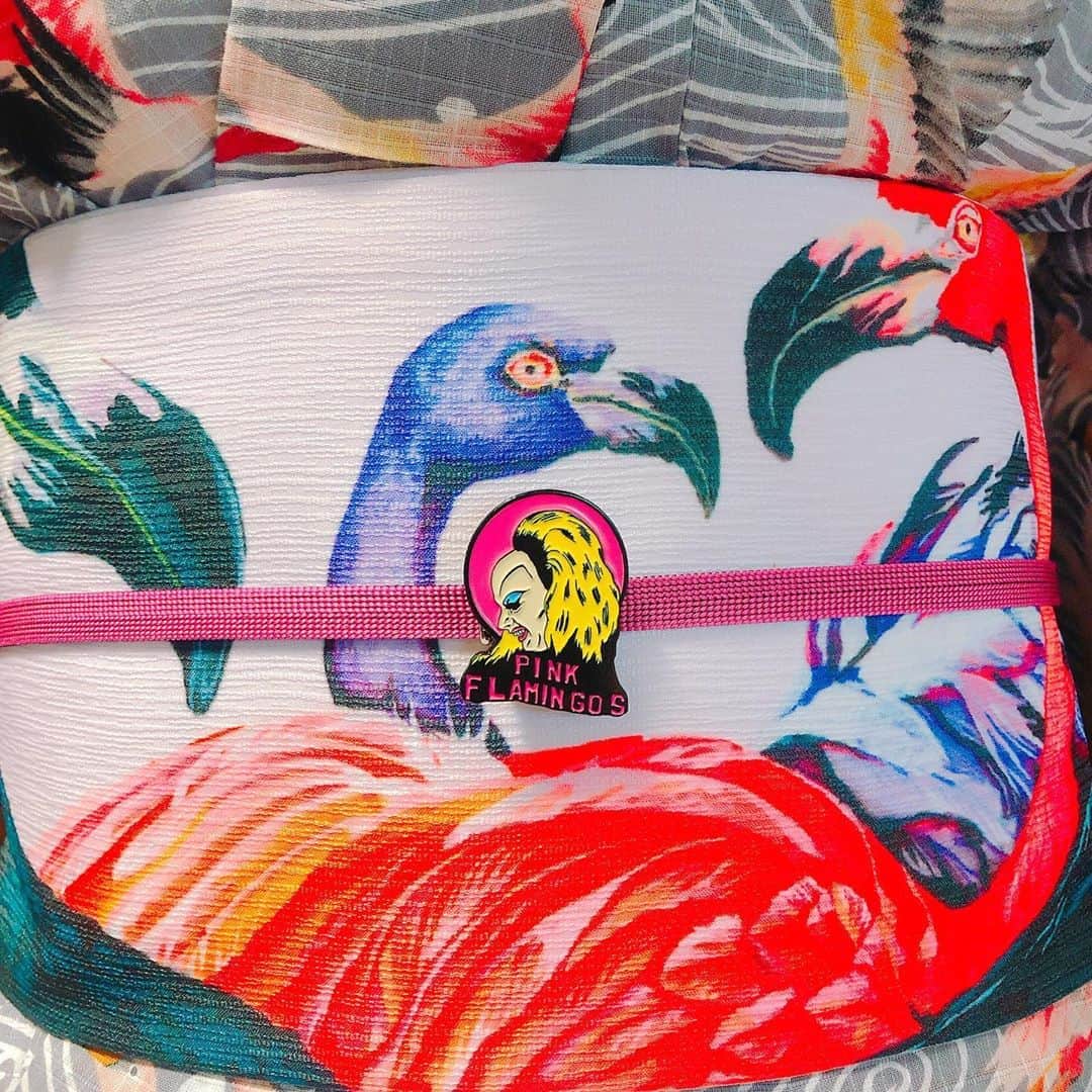 柳下毅一郎のインスタグラム：「Japanese style #pinkflamingos #divine #johnwaters #johnwatersfilm #yukata #kimono #浴衣」
