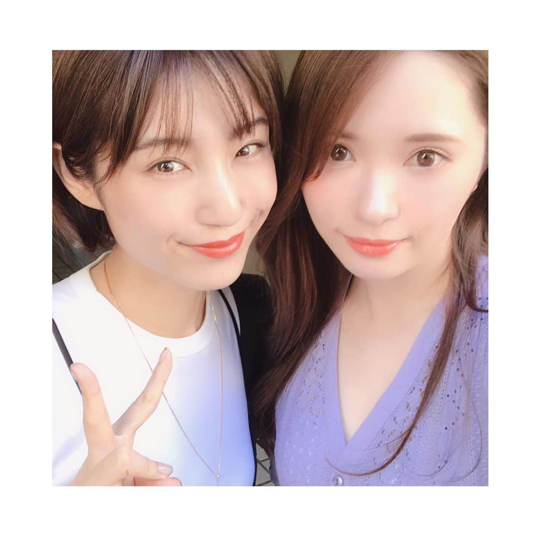 河西美希さんのインスタグラム写真 - (河西美希Instagram)「３億年ぶりのランチは （ @izu_stagram ）親友ちゃんと 行ってきました🐈💕 一緒に写真撮るのなんていつぶり？ ってくらい久々😂  そしてこの人のスタイルと顔の小ささはやっぱり異常😇刺激になるわ〜🥺 #イズみき #久々すぎる #精神年齢82歳くらい #昔からお世話になってます #イズの二の腕が好き #その二の腕くれ」7月28日 11時49分 - mikipon1111