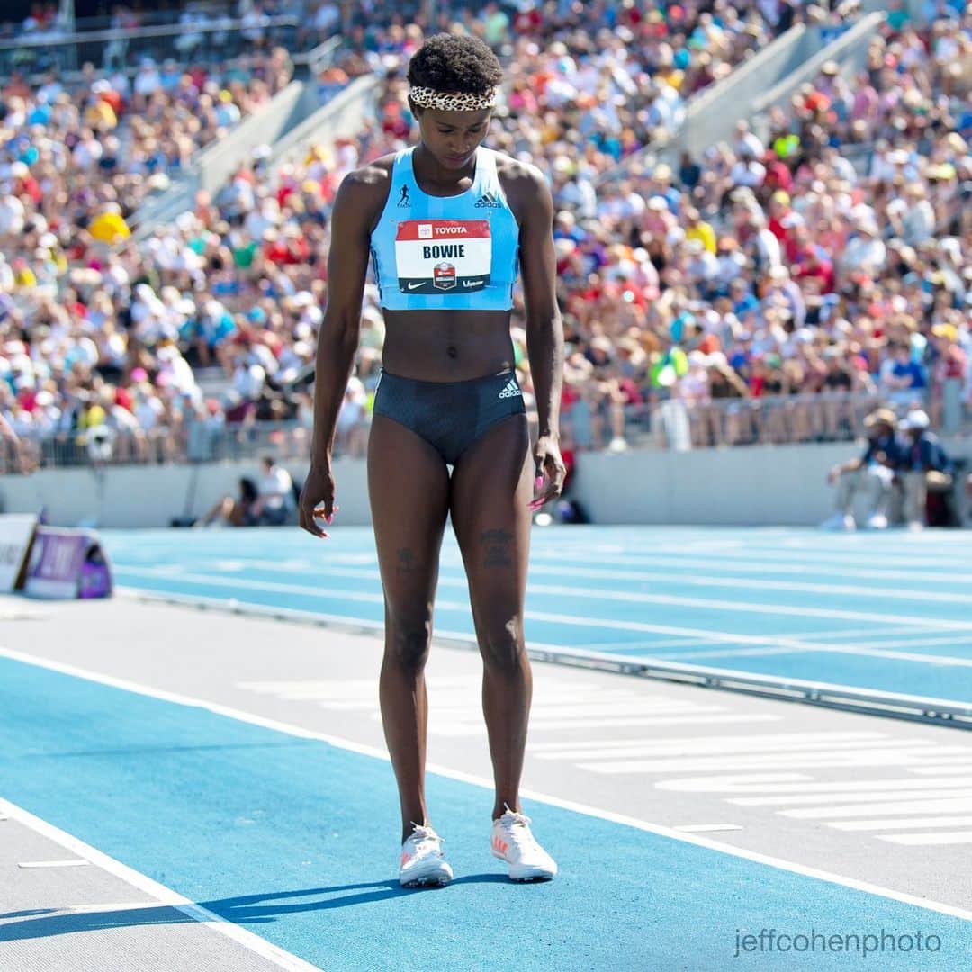 トーリ・ボウイのインスタグラム：「I remember the last time I competed at Drake Stadium in the long jump I placed 4th and didn’t make the team  so this championship was about being able to overcome and proving to myself that I can do it. No I didn’t win and no I wasnt feeling my Best but I’m learning to trust the process in all things. So many times we give up when we’re so close. This post is to acknowledge the fact that life has its ups and down but be must continue to believe and continue to work hard. • I couldn’t have gotten it done without the amazing support from my coach management family friends and sponsor. Thank you all and I guess I’m done posting for now. Lol • Again Thanks 🙏😊❤️」