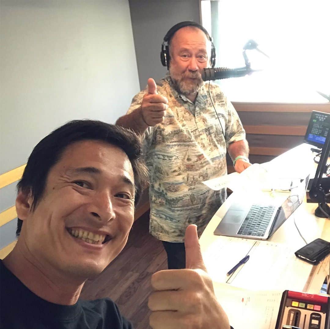 井手大介のインスタグラム：「今日はずっとスタジオにいるな #tge897 #lazy897 #interfm897」