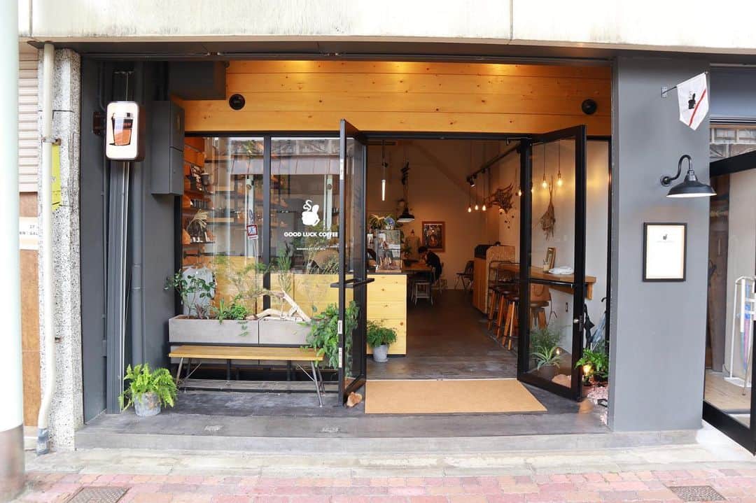 石井輝明のグルメインスタ