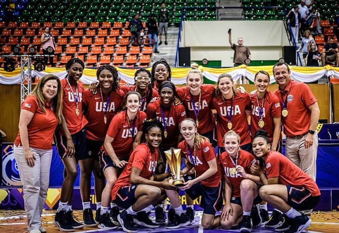 FIBAさんのインスタグラム写真 - (FIBAInstagram)「Congratulations to @usabasketball who prevail in an OT classic to become #FIBAU19 Women’s Basketball World Cup 2019 Champions! 🥇🏀🌎🏆⁣ ⁣ Tissor MVP: @paigebueckers 🇺🇸 ⁣ ⁣ All-Star 5: ⁣ @rhyne.howard 🇺🇸 ⁣ @paigebueckers 🇺🇸 ⁣ @pendandelola 🇪🇸 ⁣ @alex_fowler_ 🇦🇺 ⁣ @billiemassey4 🇧🇪」7月29日 0時47分 - fiba