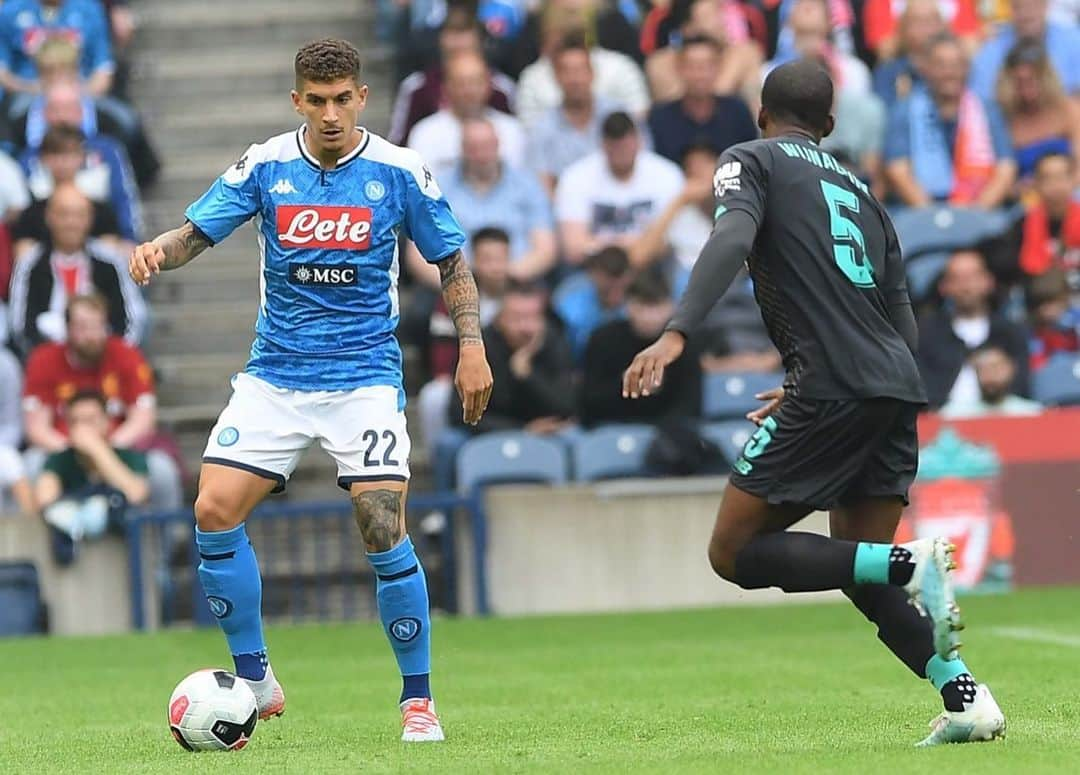 SSCナポリさんのインスタグラム写真 - (SSCナポリInstagram)「📸 Gli scatti del primo tempo ⚽️ #LiverpoolNapoli 0-2 (HT) 💙 #ForzaNapoliSempre」7月29日 1時53分 - officialsscnapoli